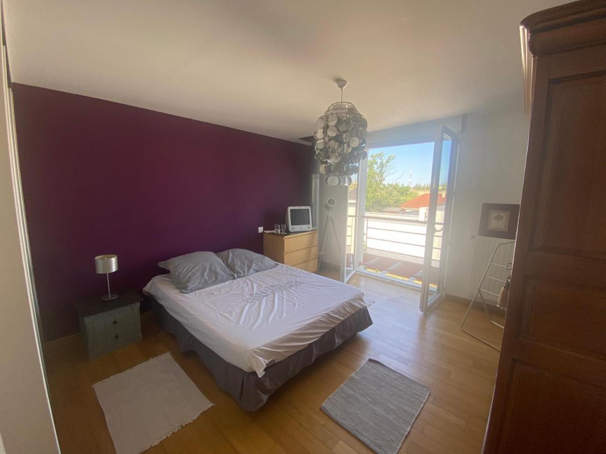 Chambre Avec Salle De Bain Privee Dans Maison Μπουρζ Εξωτερικό φωτογραφία